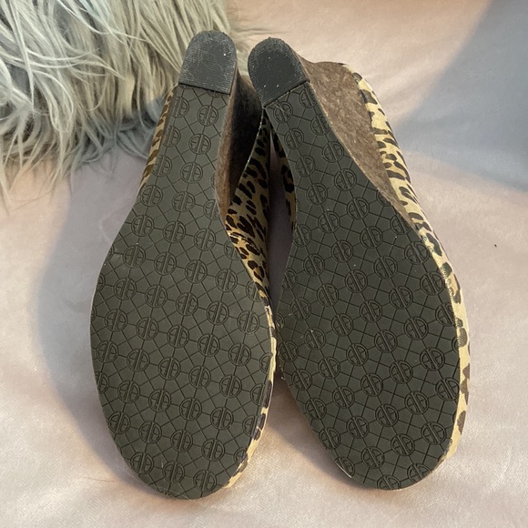 NWT Lilly Pulitzer Resort Chic Wedge - Picture 5 of 6